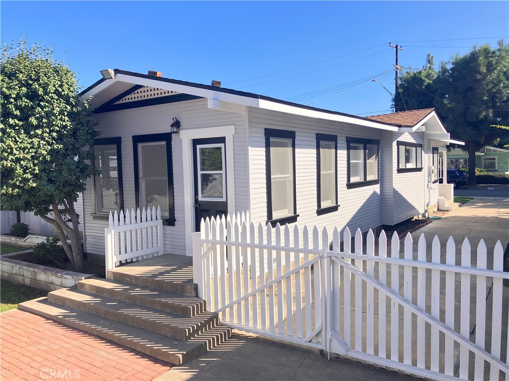 551 E Van Bibber Avenue, Orange CA 92866 - photo 20
