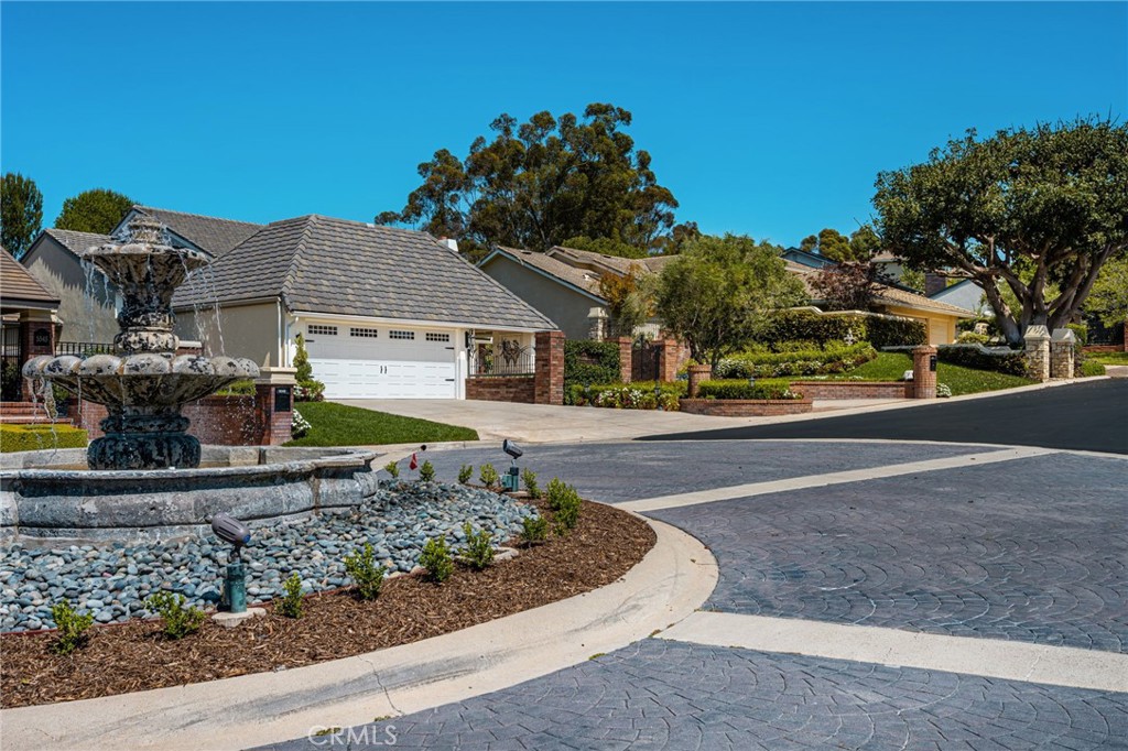 5603 E Crest De Ville, Orange CA 92867 - photo 1