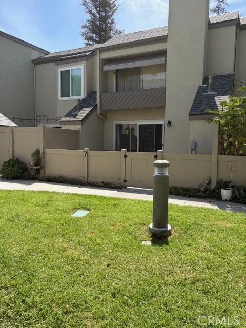 5749 E Creekside 7, Orange, CA 92869