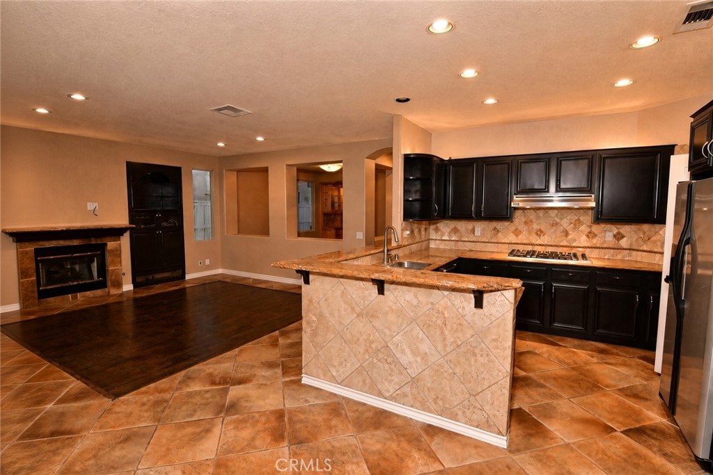5807 E Sandstone Ct, Orange CA 92869 - photo 3