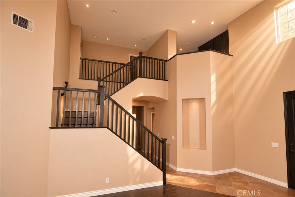 5807 E Sandstone Ct, Orange CA 92869 - photo 9