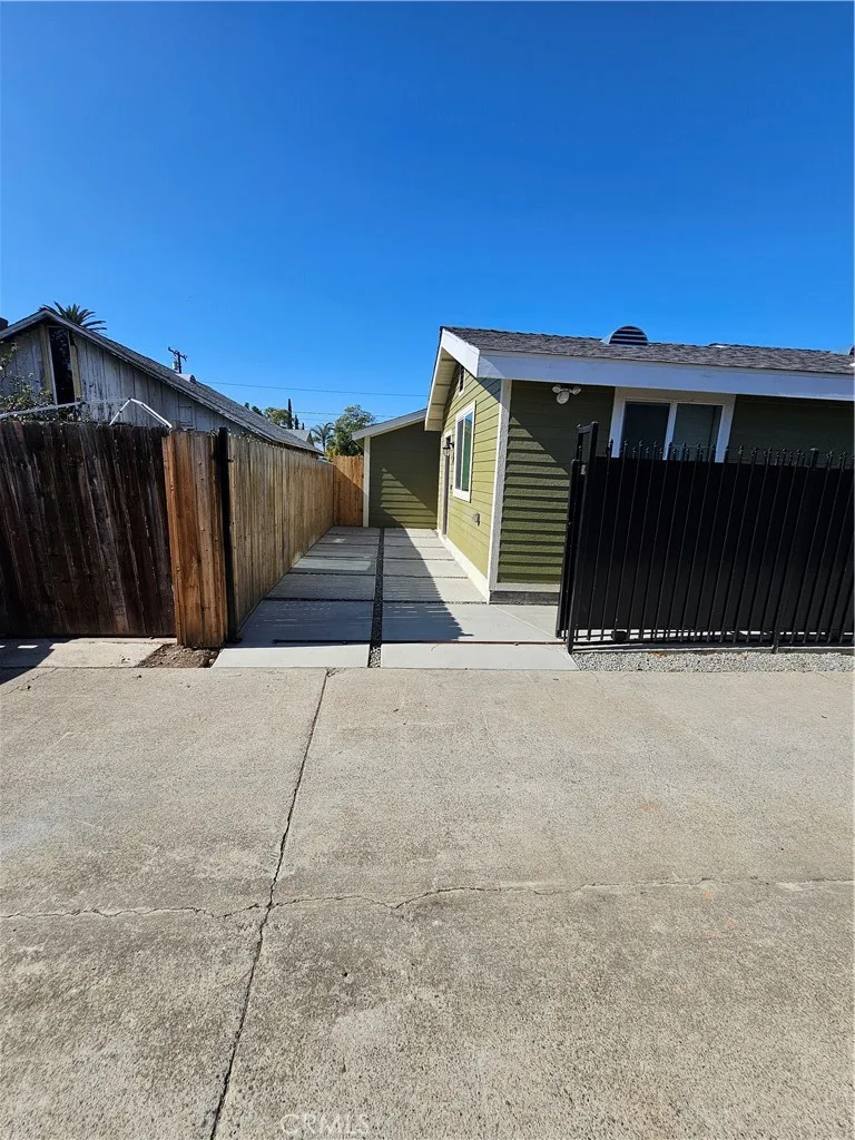 587 N Orange, Orange, CA 92867