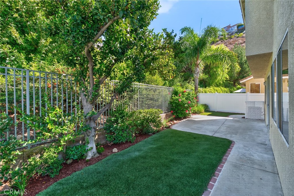 6031 E Hummingbird Court, Orange CA 92869 - photo 3