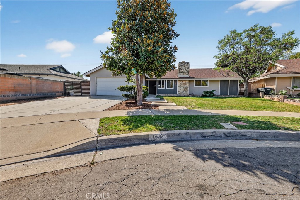 608 W Brentwood, Orange CA 92865 - photo 1