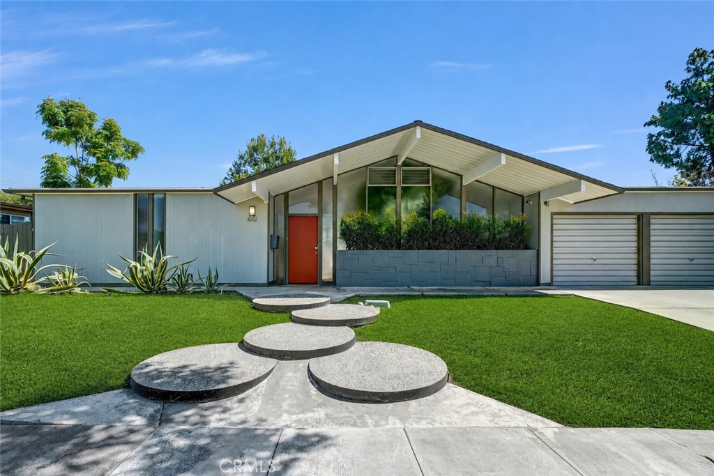 610 E Briardale, Orange CA 92865 - photo 1