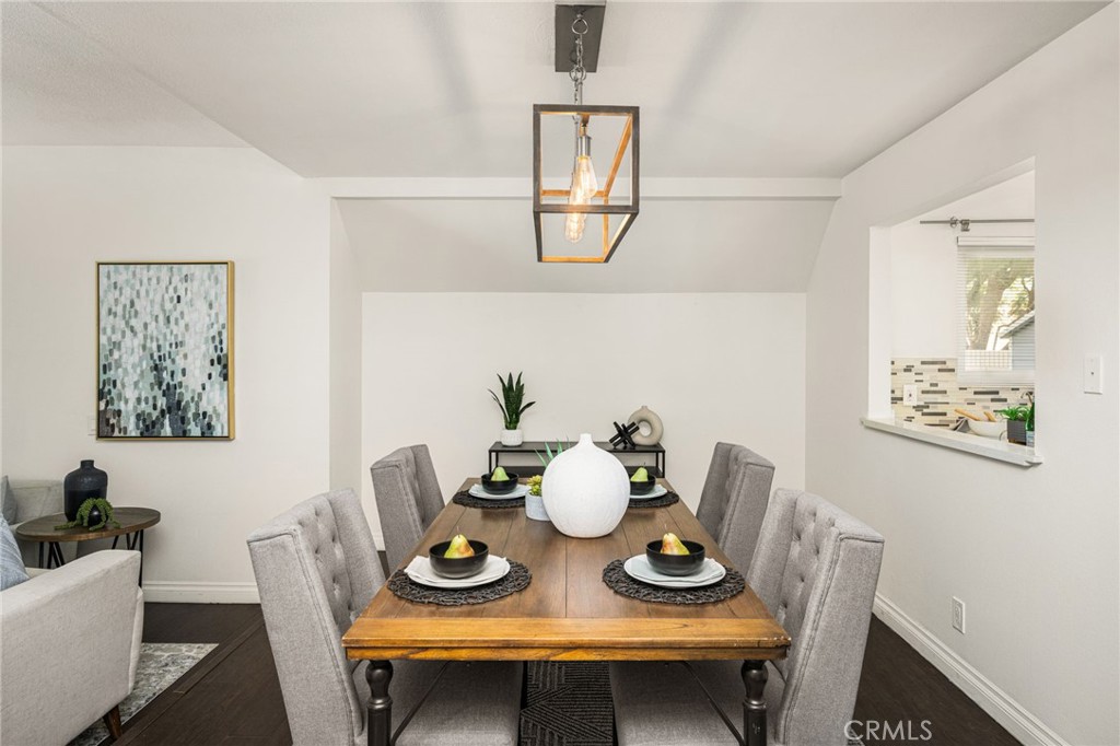 Dining area - 621 W Fletcher 24, Orange CA 92865 - photo 11