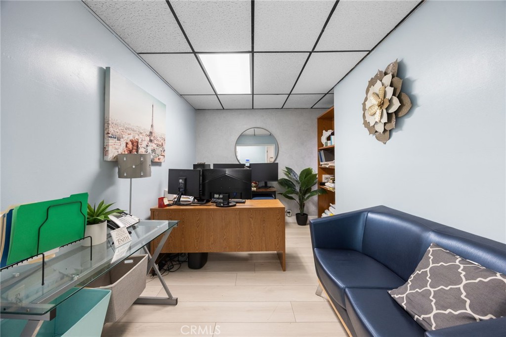 630 S Glassell, Orange CA 92866 - photo 68