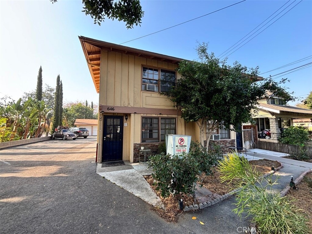 646 S Grand Street, Orange CA 92866 - photo 1