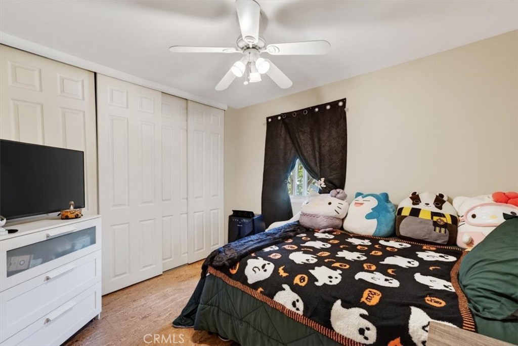 660 S Glassell 12, Orange CA 92866 - photo 15