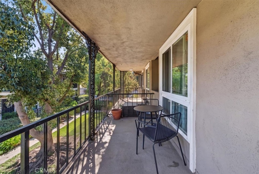 660 S Glassell 12, Orange CA 92866 - photo 20
