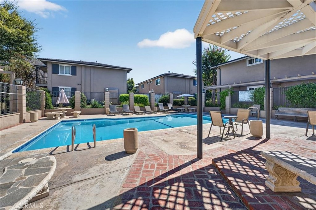 660 S Glassell 12, Orange CA 92866 - photo 25