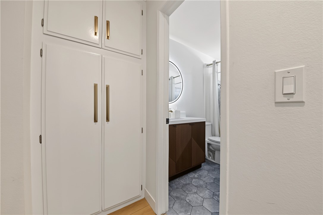 660 S Glassell, Orange CA 92866 - photo 13