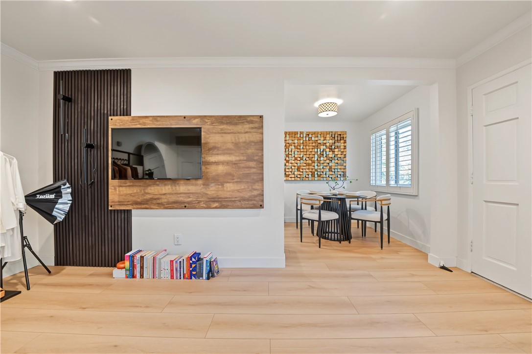 660 S Glassell, Orange CA 92866 - photo 20