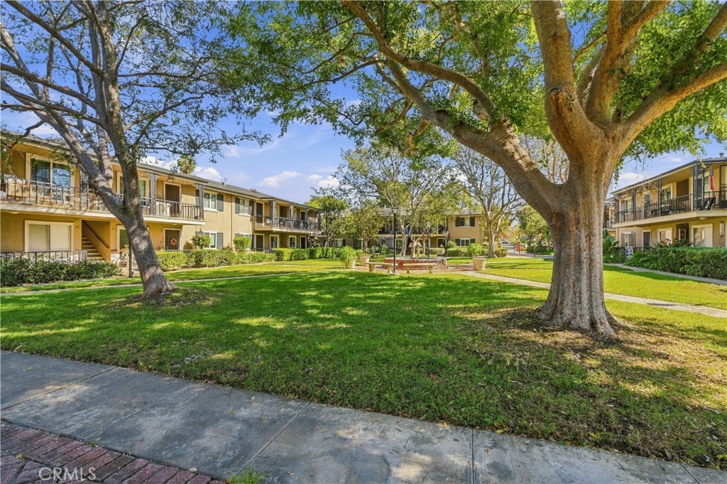 660 S Glassell, Orange CA 92866 - photo 23