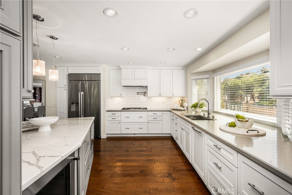 So much counter space - 6703 E La Cumbre, Orange CA 92869 - photo 23