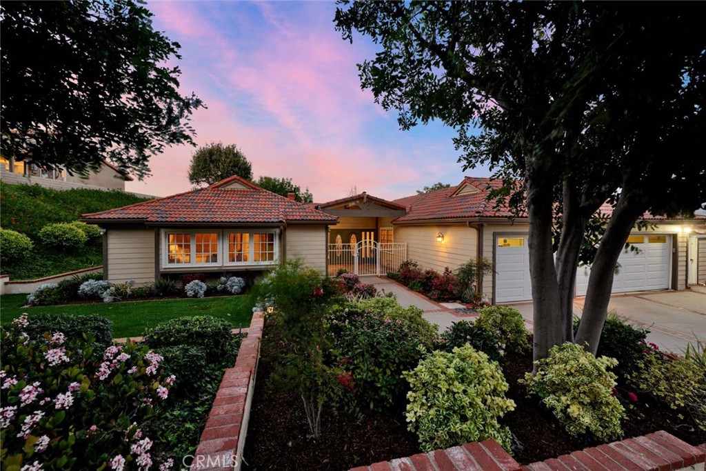 6823 E La Cumbre Drive, Orange CA 92869 - photo 1