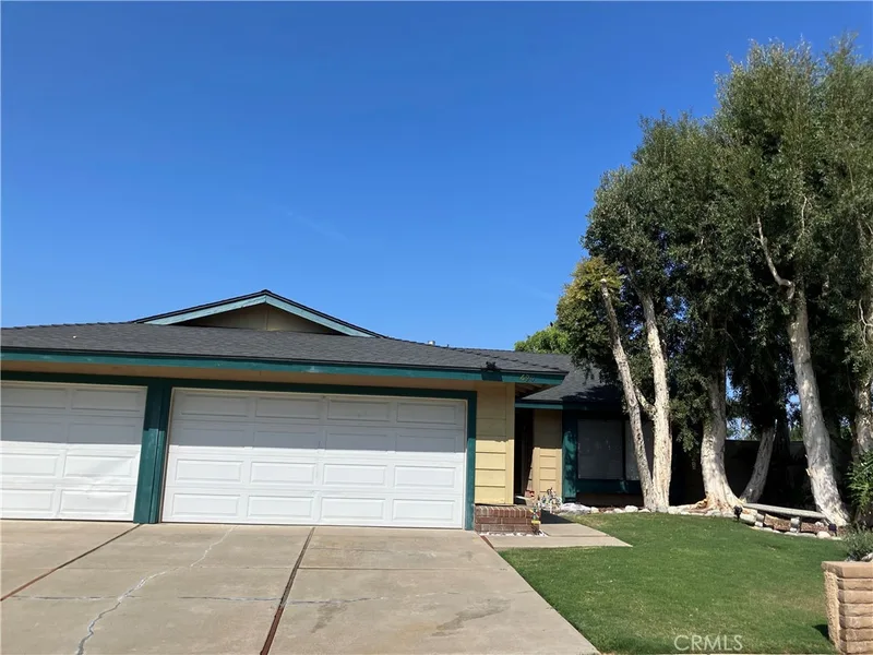 690 N Ranchroad, Orange, CA 92869