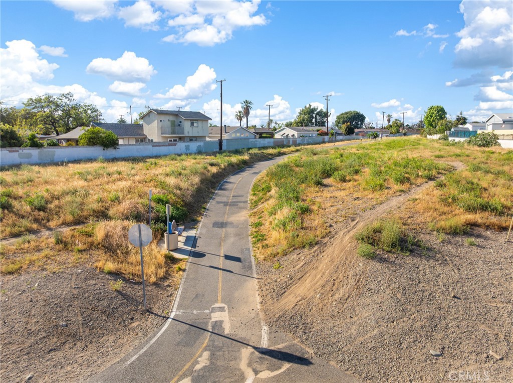 Walking Riding Trail - 692 Adele St Street 133, Orange CA 92863 - photo 32