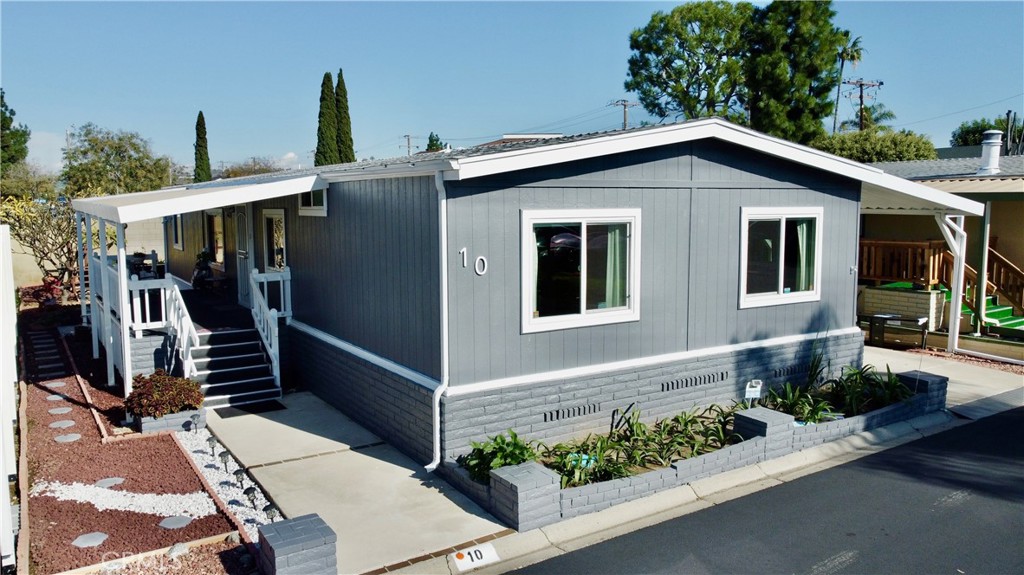 692 N Adele #10, Orange CA 92867 - photo 1