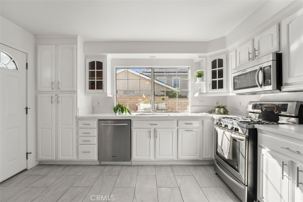 692 N Rancho Santiago Blvd, Orange CA 92869 - photo 1