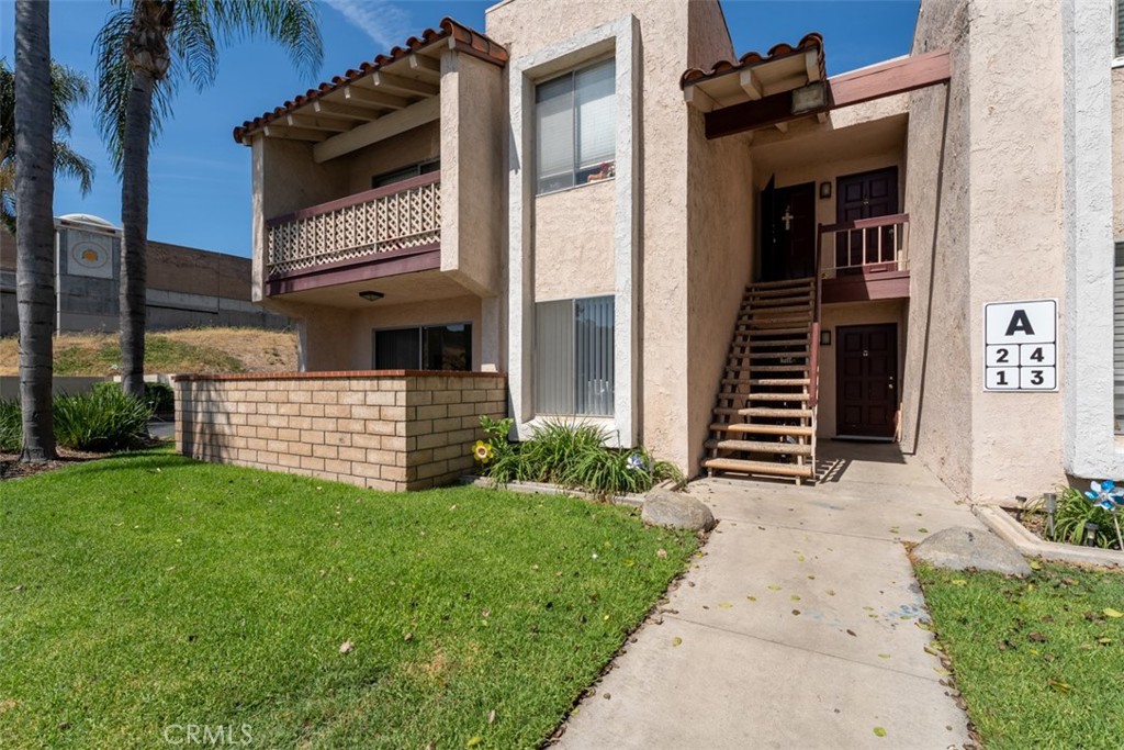 700 W La Veta A1, Orange CA 92868 - photo 1