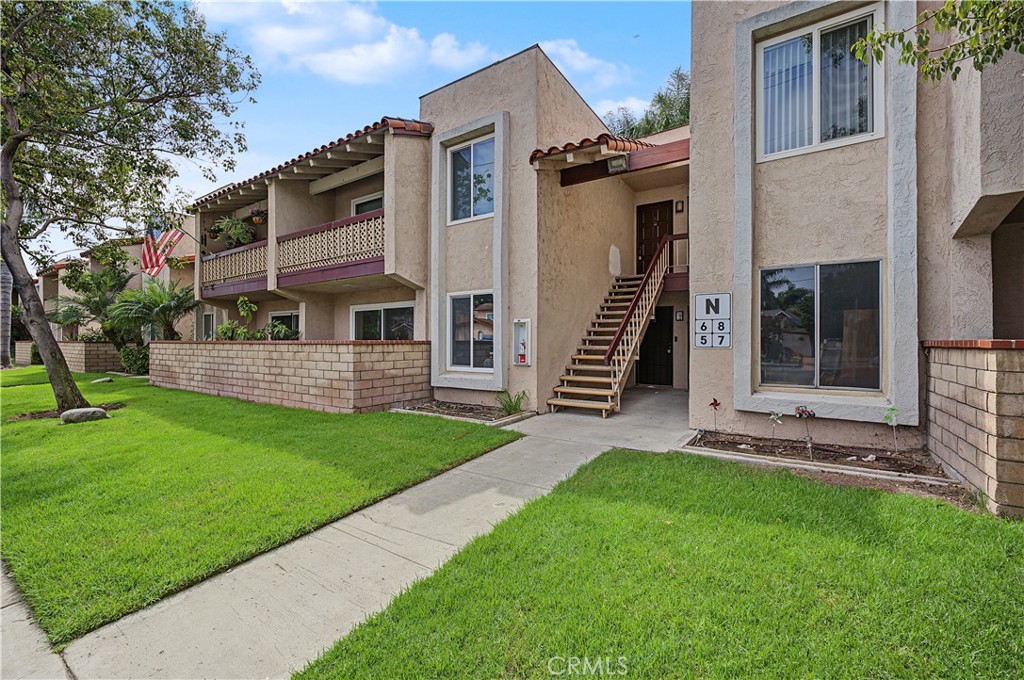 700 W La Veta Avenue N5, Orange CA 92868 - photo 37