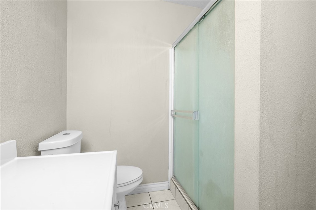 700 W La Veta C6, Orange CA 92868 - photo 3