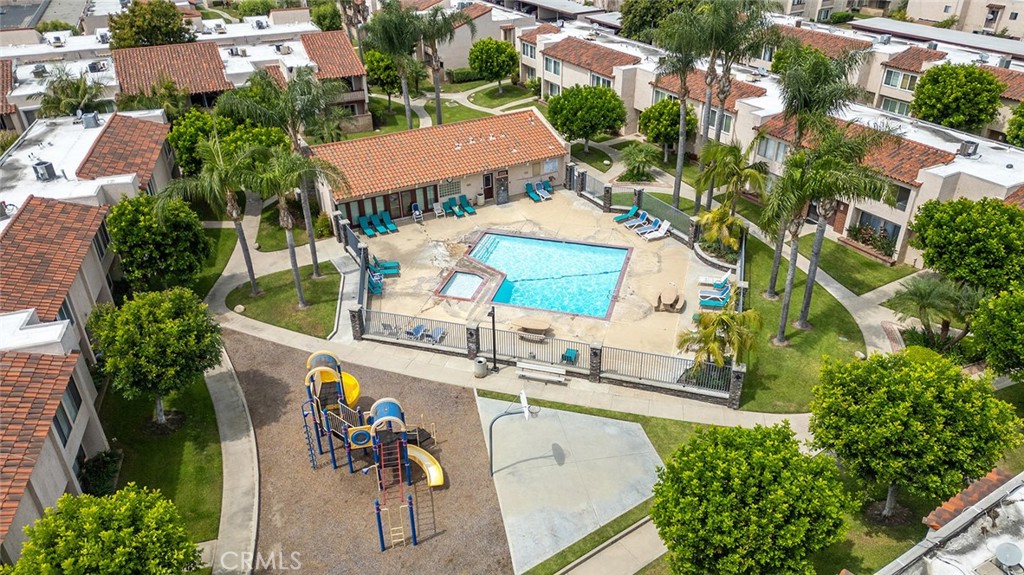700 W La Veta C6, Orange CA 92868 - photo 9