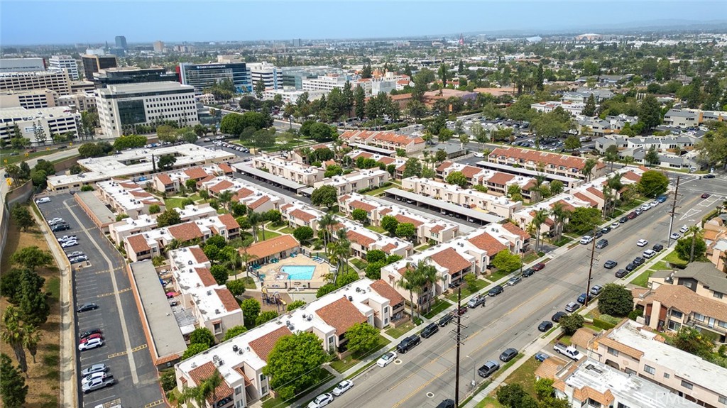 700 W La Veta C6, Orange CA 92868 - photo 10