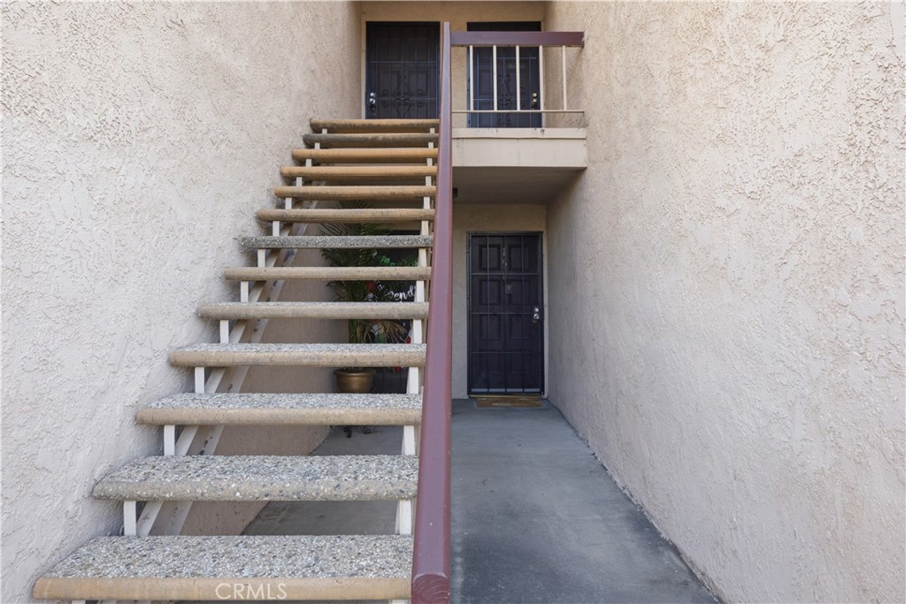 700 W La Veta O15, Orange CA 92868 - photo 5