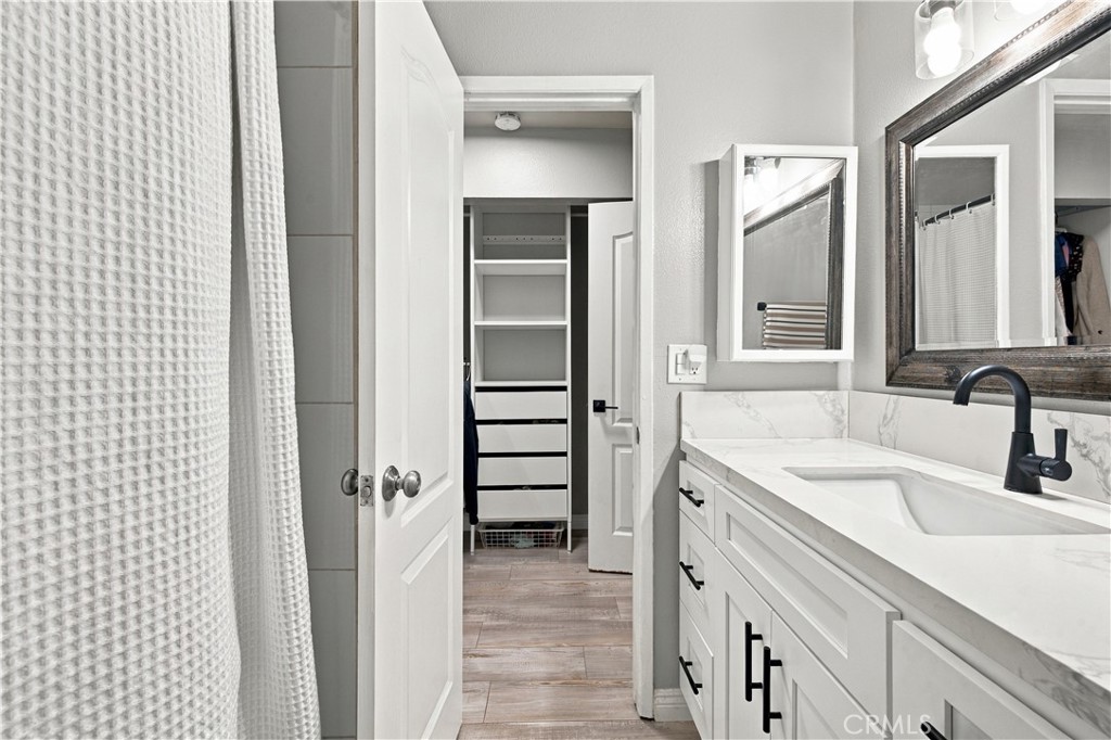 700 W La Veta O15, Orange CA 92868 - photo 14