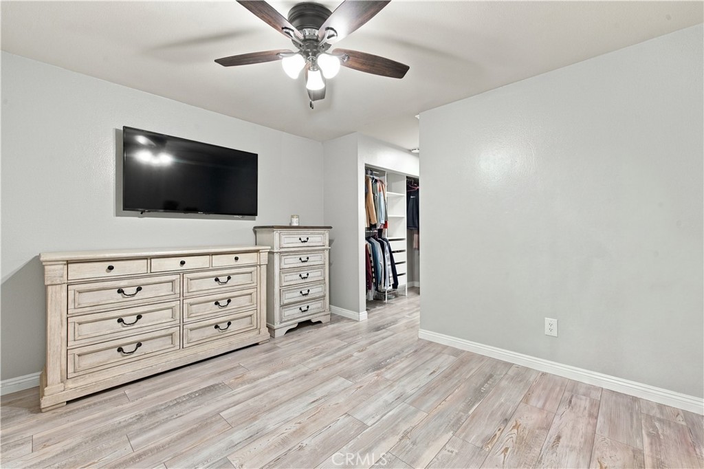 700 W La Veta O15, Orange CA 92868 - photo 17