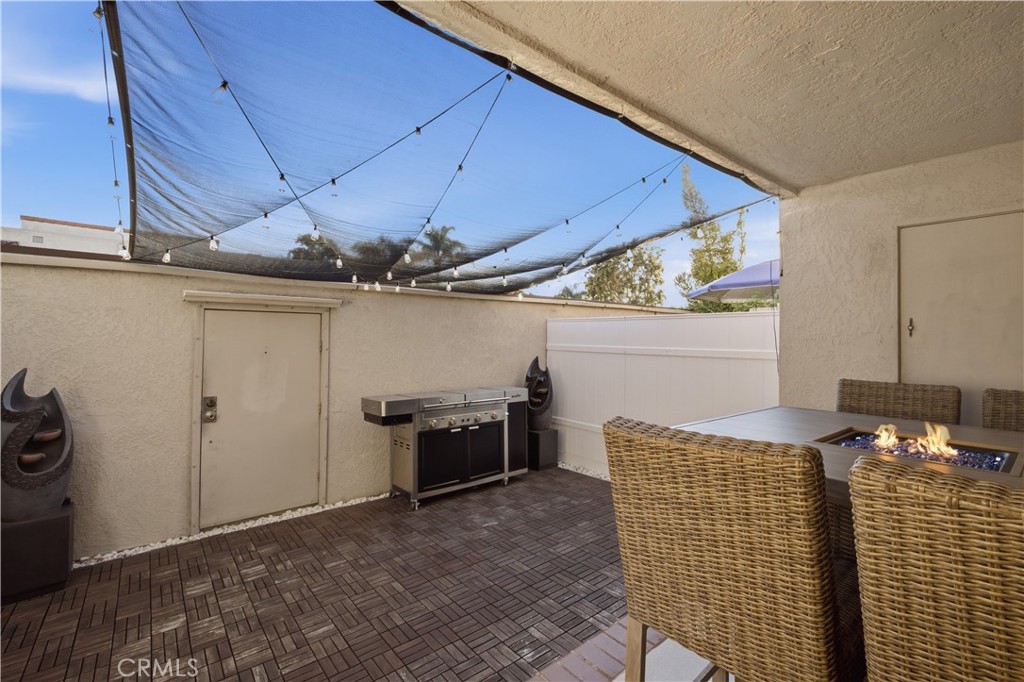 700 W La Veta O15, Orange CA 92868 - photo 32