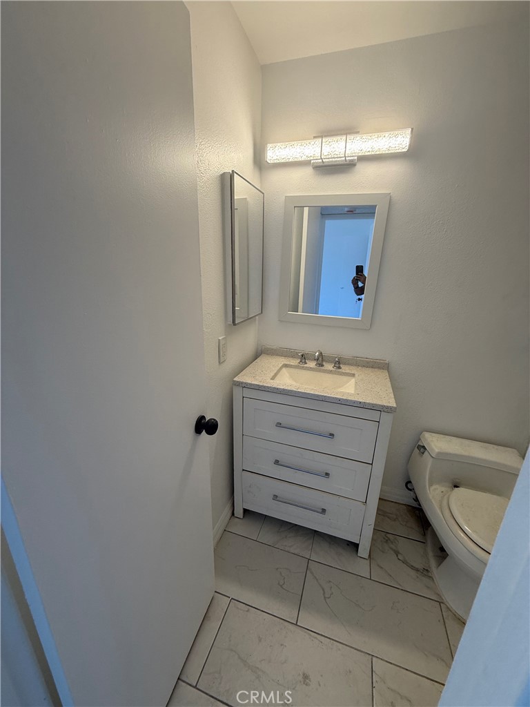 700 West La Veta Avenue E4, Orange CA 92868 - photo 6