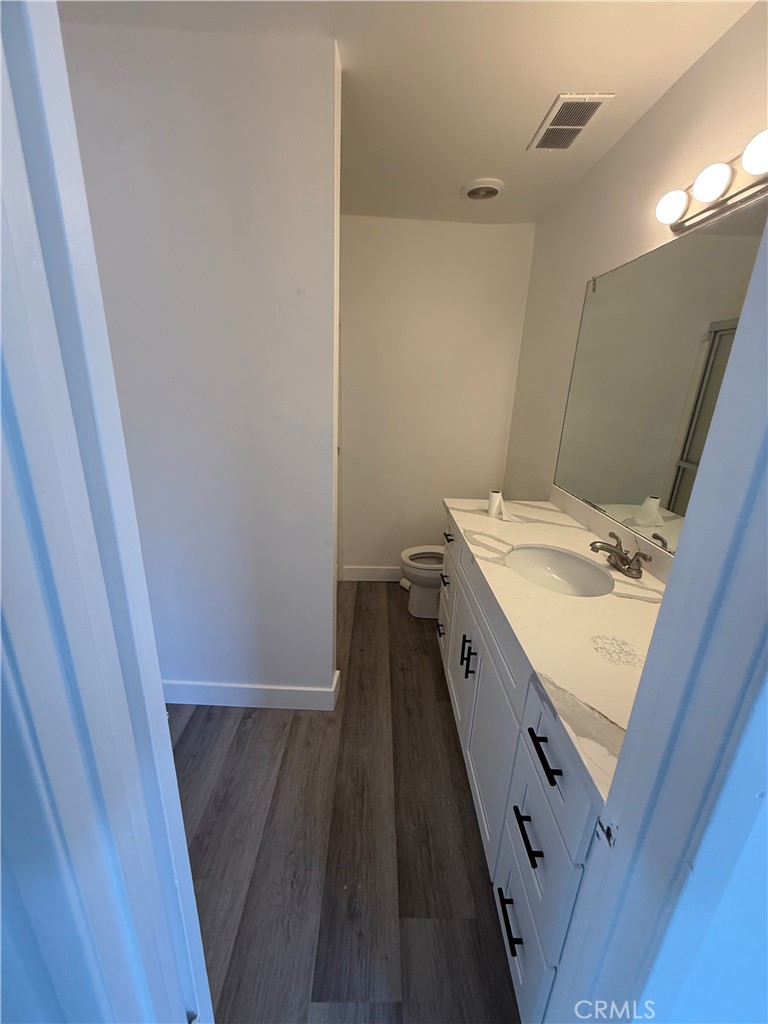 700 West La Veta Avenue E4, Orange CA 92868 - photo 9