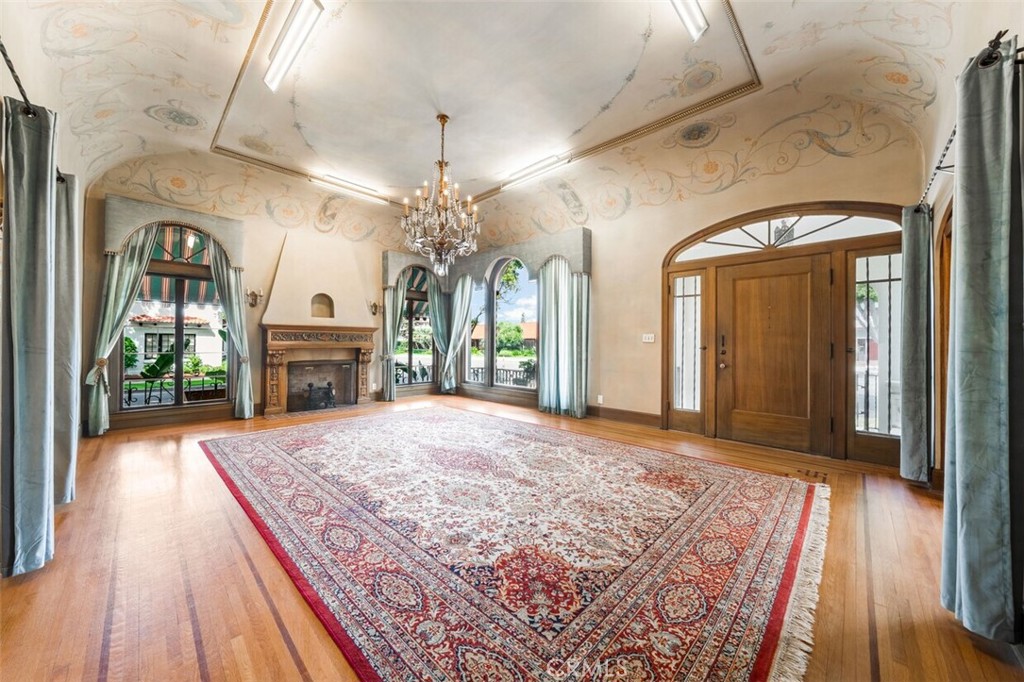702 E Chapman, Orange CA 92866 - photo 4