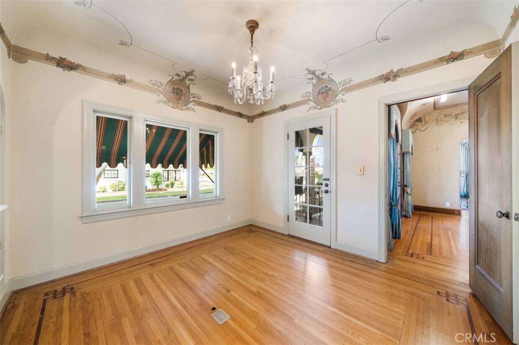 702 E Chapman, Orange CA 92866 - photo 14
