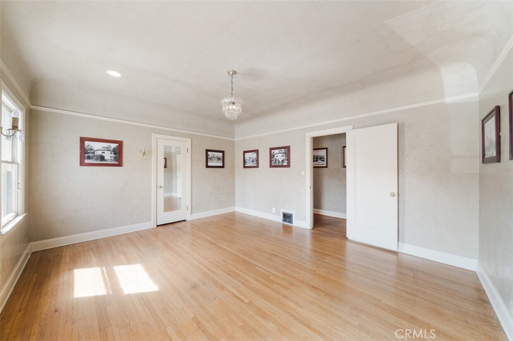 702 E Chapman, Orange CA 92866 - photo 18