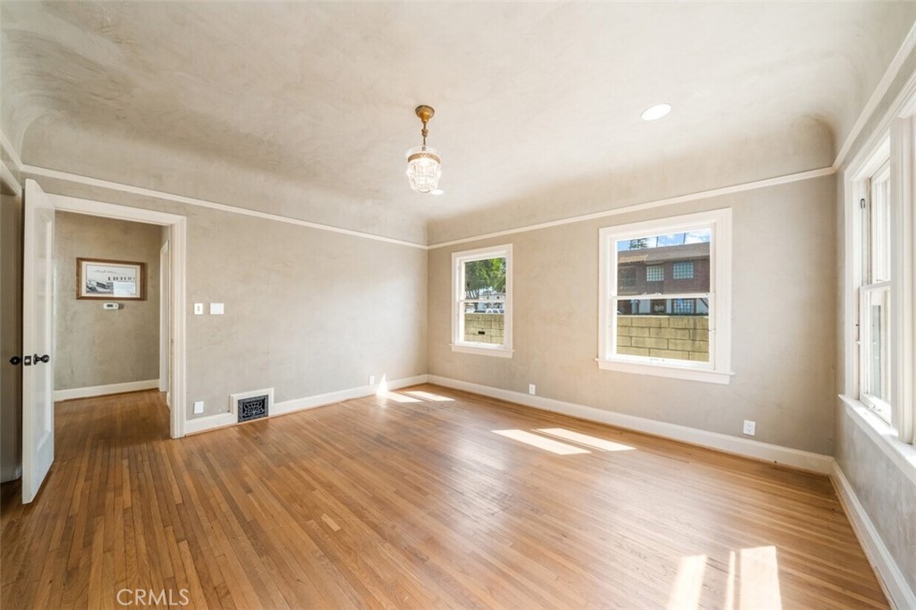 702 E Chapman, Orange CA 92866 - photo 28