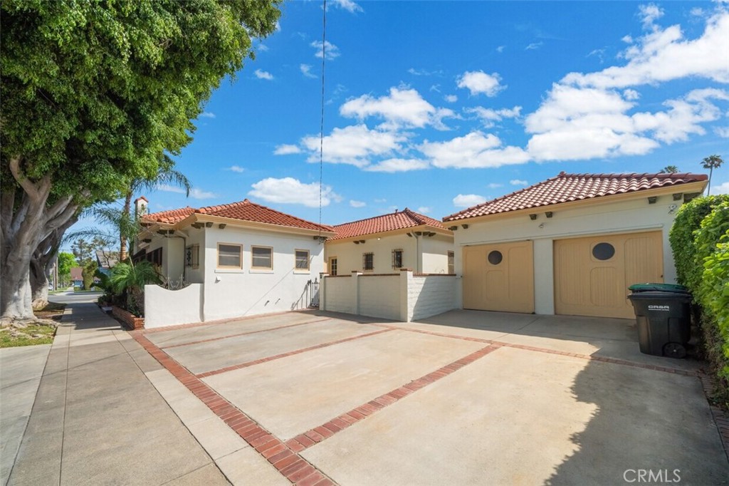 702 E Chapman, Orange CA 92866 - photo 33