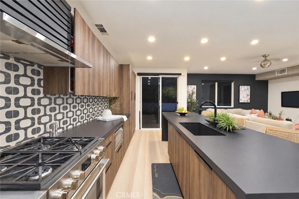 7023 E HORIZON Drive, Orange CA 92867 - photo 17