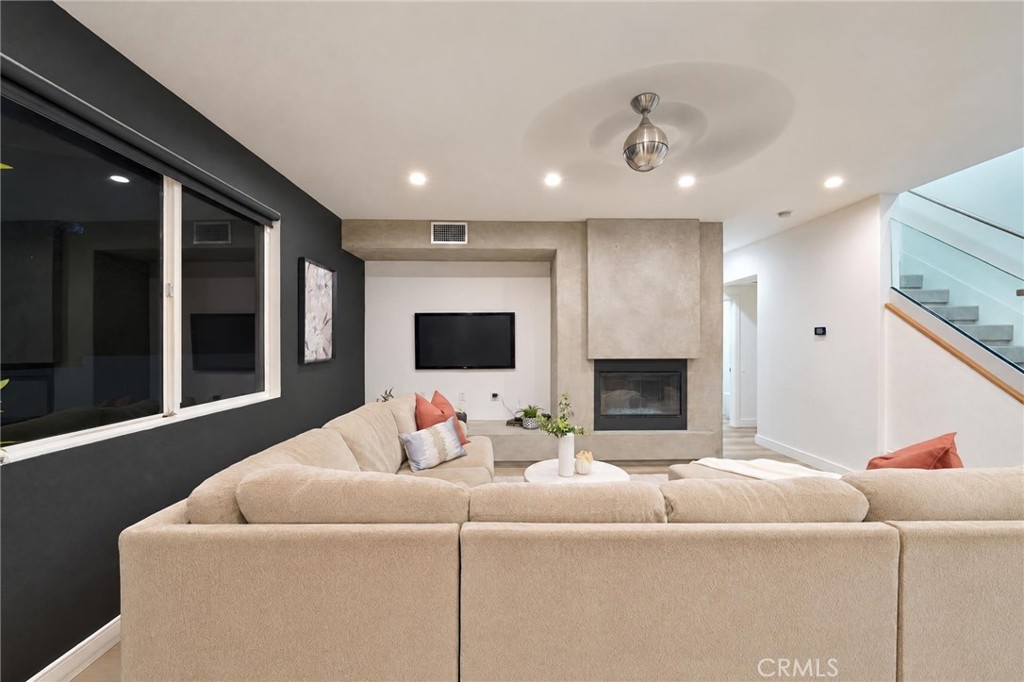 7023 E HORIZON Drive, Orange CA 92867 - photo 22