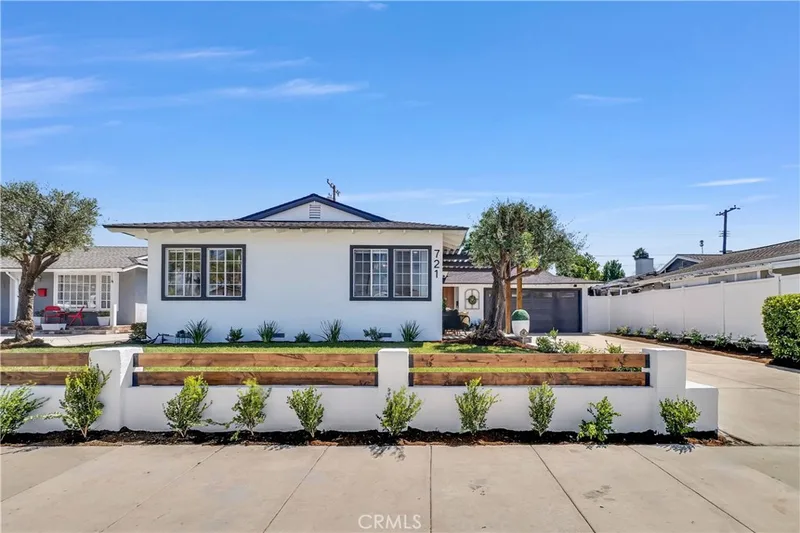 721 N Milford Road, Orange