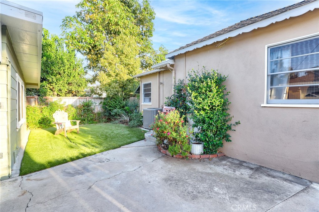 743 E Washington, Orange CA 92866 - photo 26