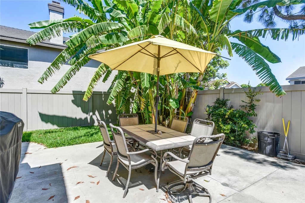 Palm tree has been removed - 744 N Siavohn Drive 297, Orange CA 92869 - photo 19