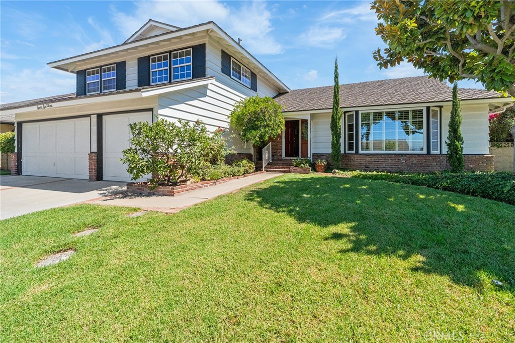 Welcome to 769 S. Loretta on a quiet cul-de-sac in the best neighborhood in Orange! - 769 S Loretta Dr, Orange CA 92869 - photo 1