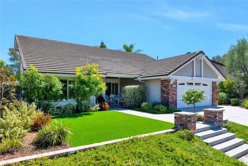 7710 E Strawberry Ridge, Orange