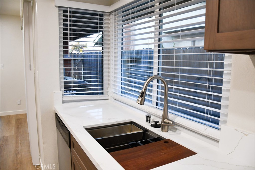 802 E La Veta, Orange CA 92866 - photo 12