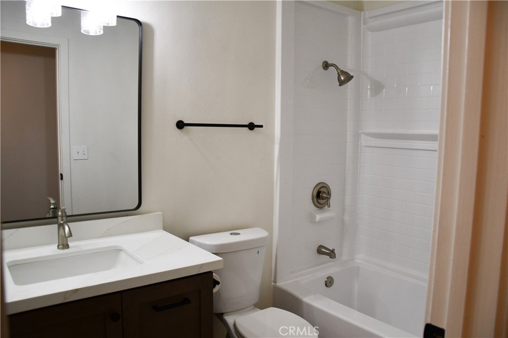 802 E La Veta, Orange CA 92866 - photo 27
