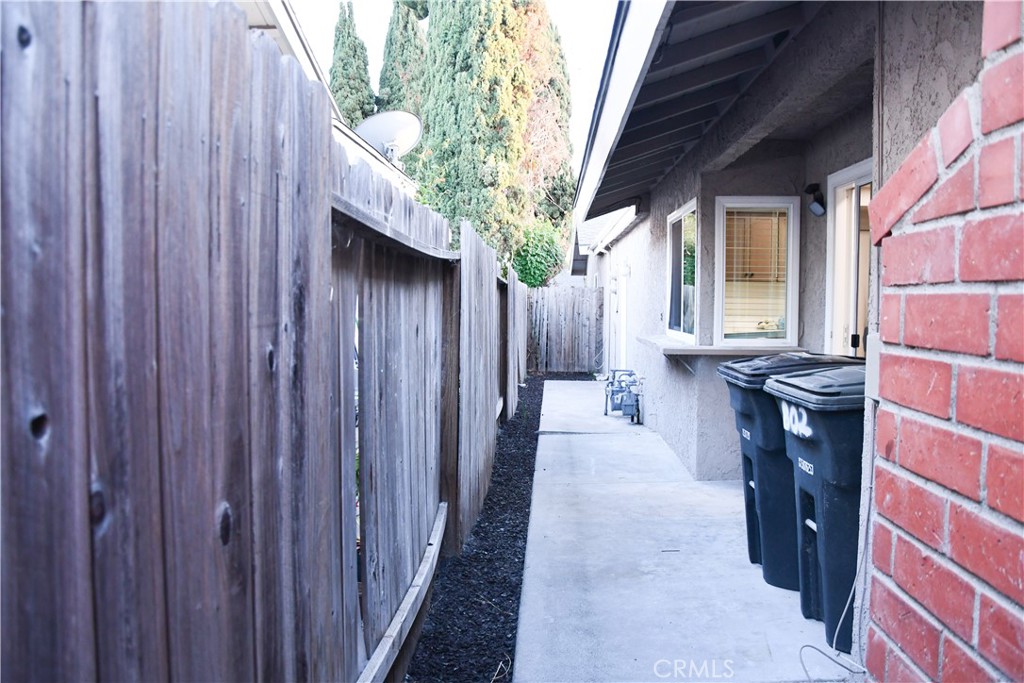 802 E La Veta, Orange CA 92866 - photo 35
